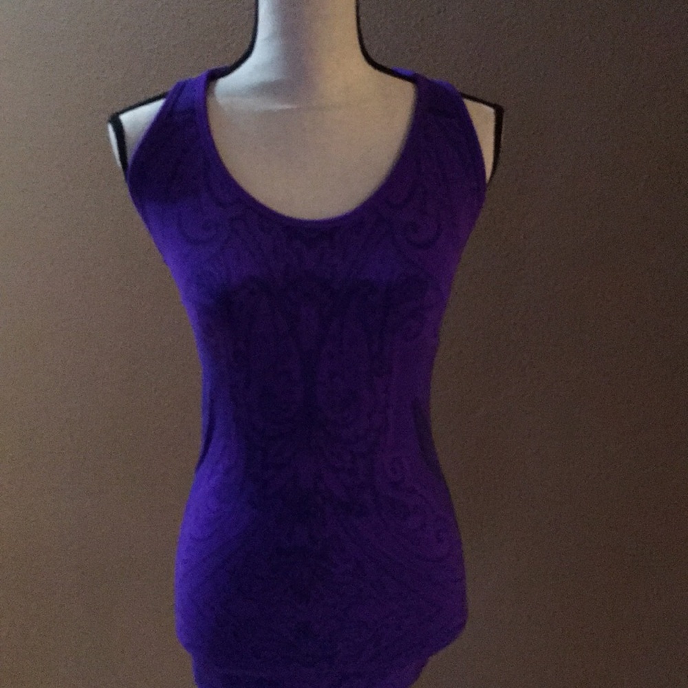 ATHLETA Sports Top / Workout Top